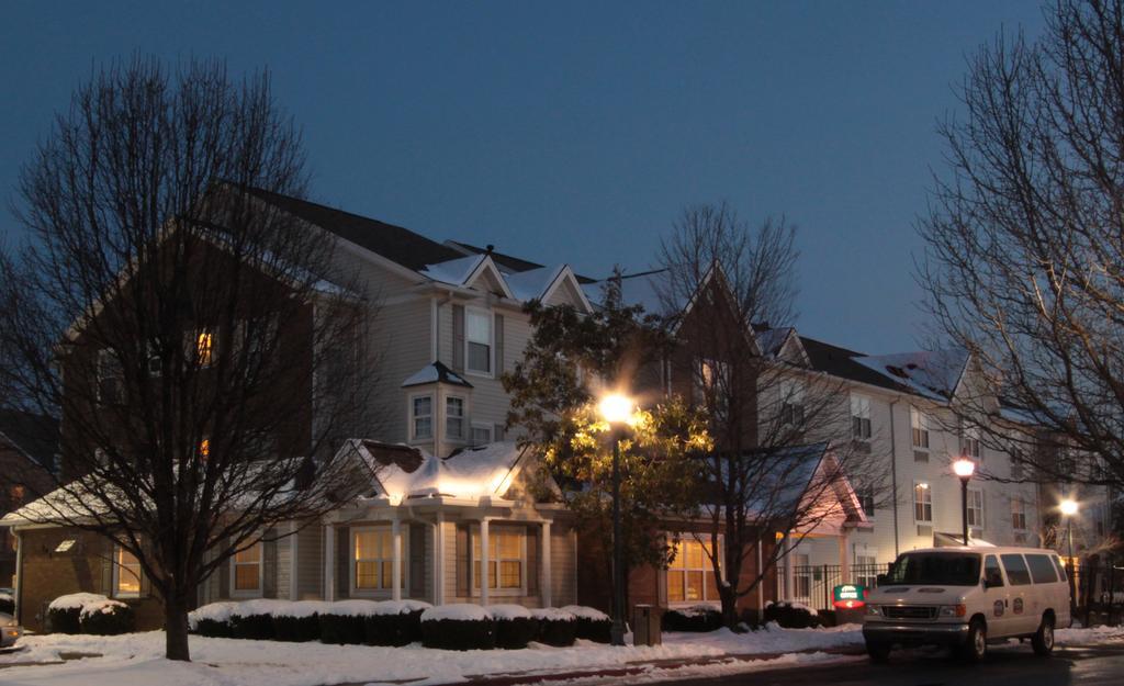 Hawthorn Suites By Wyndham Louisville North Джефферсонвилл Экстерьер фото